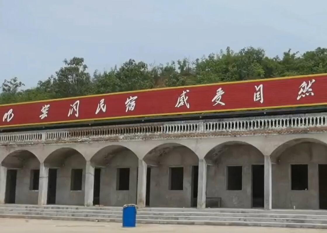 某客户通道式夜游灯光设计现场.jpg 某客户通道式夜游灯光设计现场.jpg